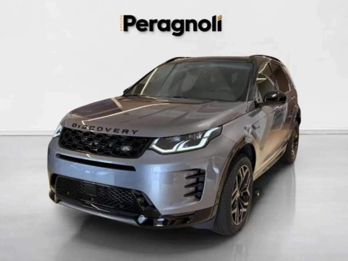 Land Rover Discovery Sport nuova a Siena