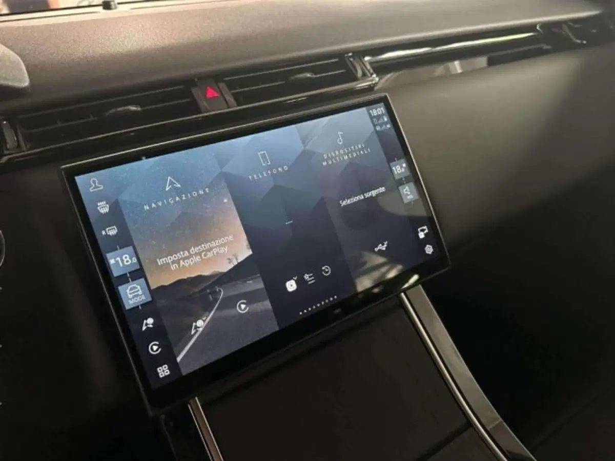 Land Rover Range Rover Velar nuova a Siena (15)