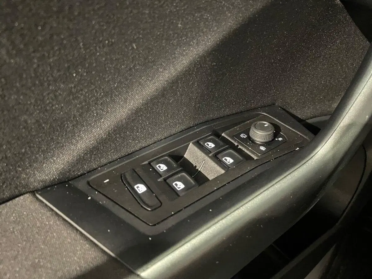 Volkswagen T-Roc usata a Ravenna (14)