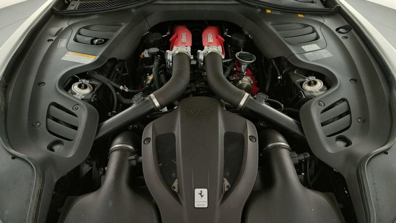 Ferrari GTC4Lusso Coupé usata a Perugia (11)