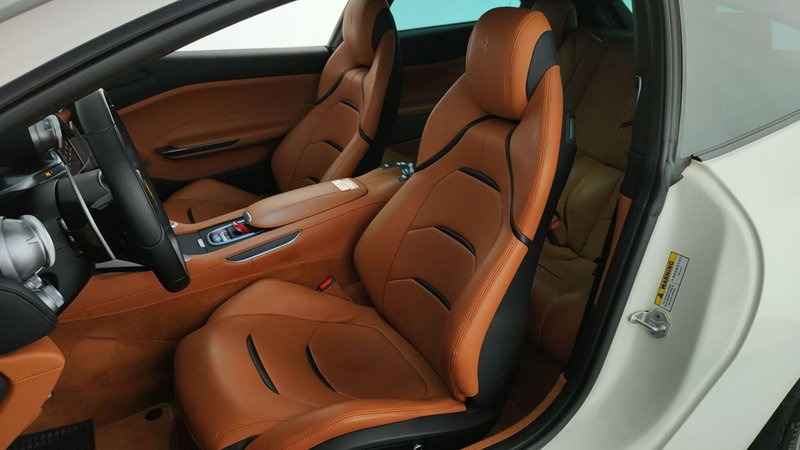 Ferrari GTC4Lusso Coupé usata a Perugia (13)