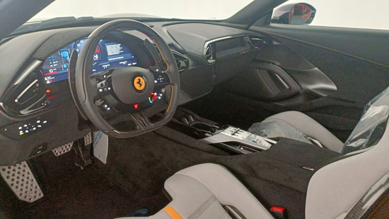 Ferrari 12Cilindri Coupé usata a Perugia (10)