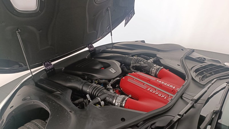 Ferrari 12Cilindri Coupé usata a Perugia (7)