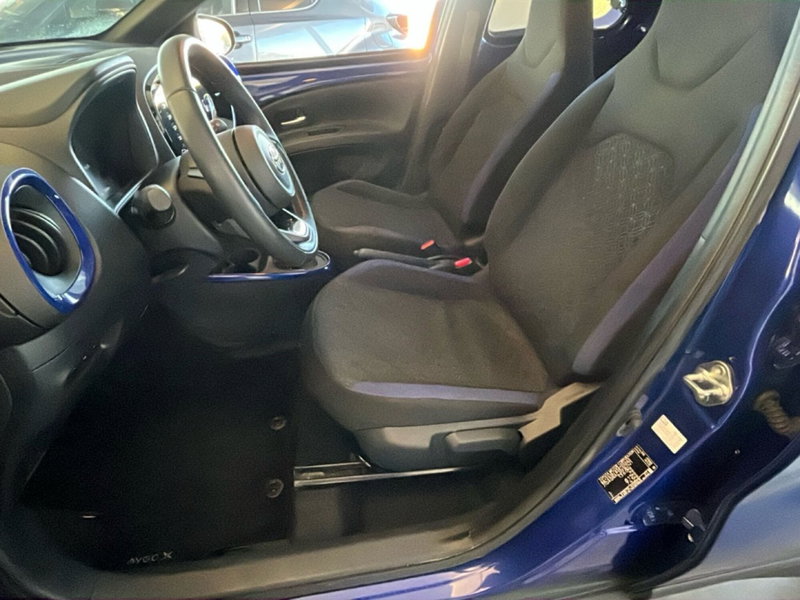 Toyota Aygo X usata a Lecce (11)