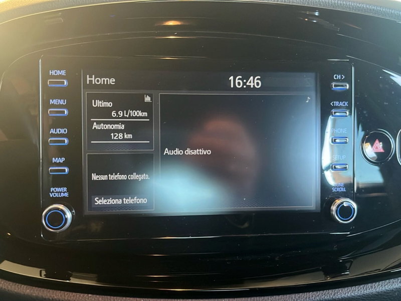 Toyota Aygo X usata a Lecce (17)