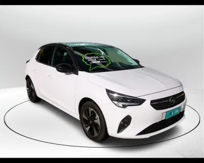 Opel Corsa-e 5 porte Elegance del 2021 usata a San Fior
