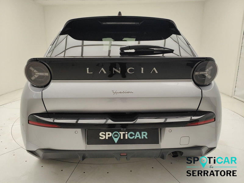 Lancia Ypsilon usata a Como (5)