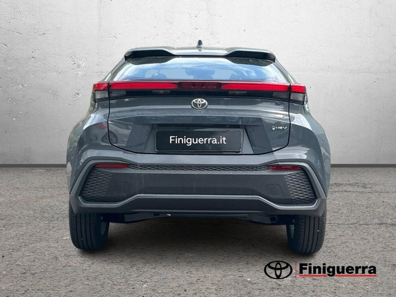 Toyota Toyota C-HR nuova a Lecco (3)