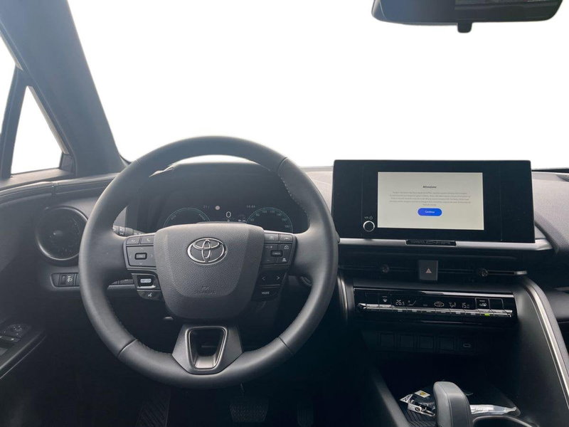 Toyota Toyota C-HR nuova a Lecco (8)