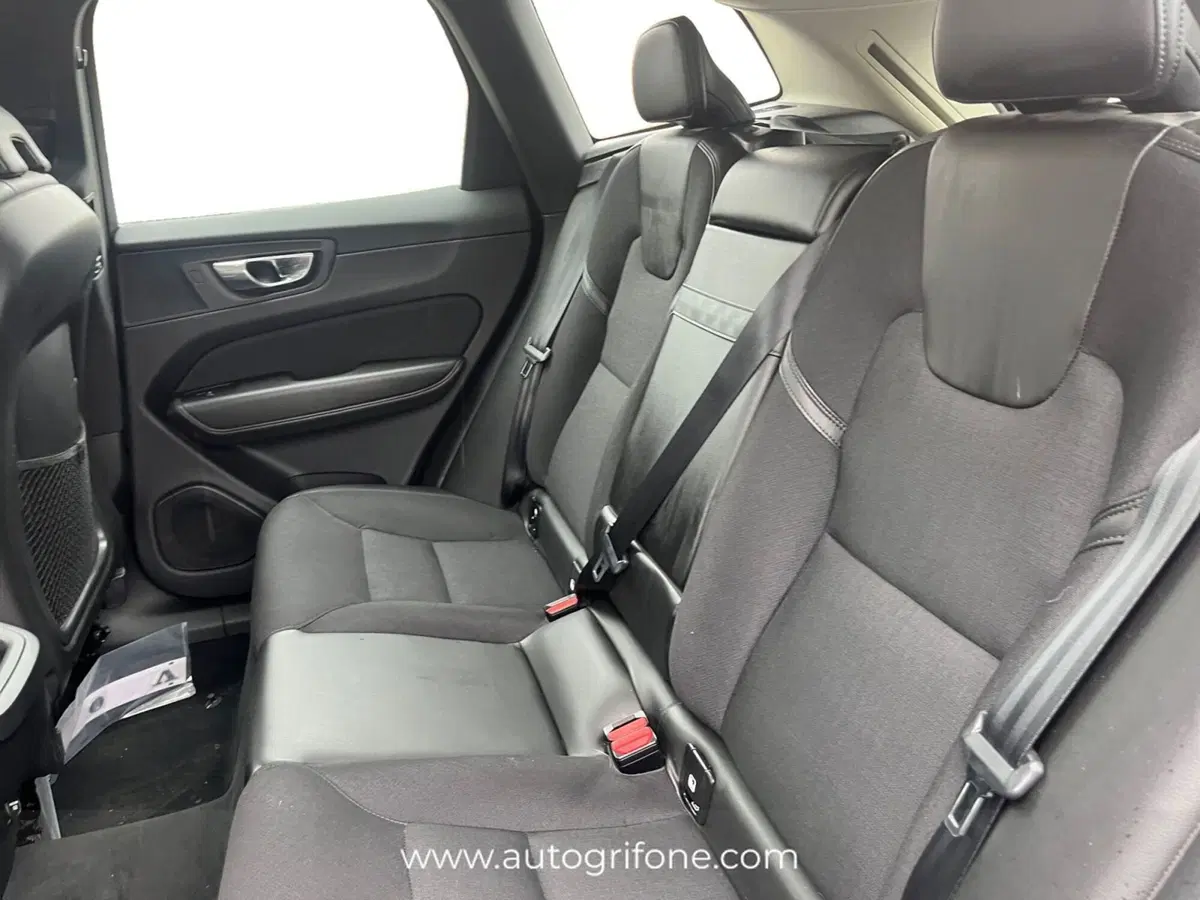 Volvo XC60 usata a Modena (13)