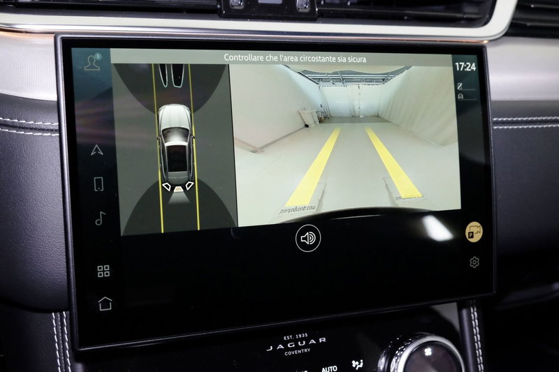 Jaguar F-Pace usata a Torino (14)