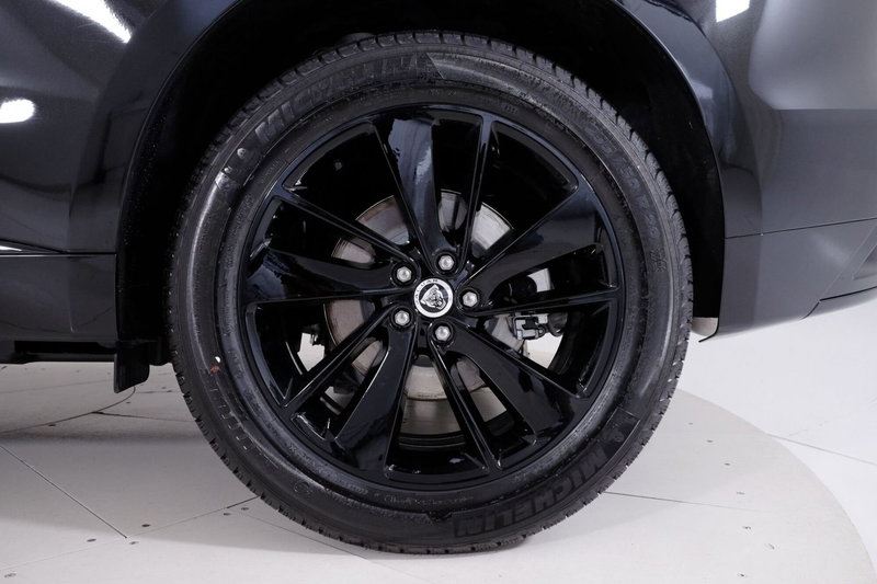 Jaguar F-Pace usata a Torino (9)