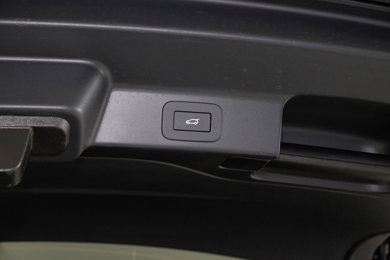 Jaguar F-Pace usata a Torino (15)