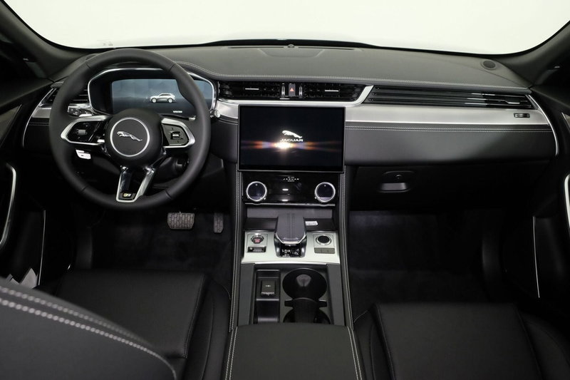 Jaguar F-Pace usata a Torino (4)