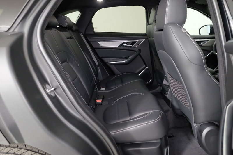 Jaguar F-Pace usata a Torino (5)