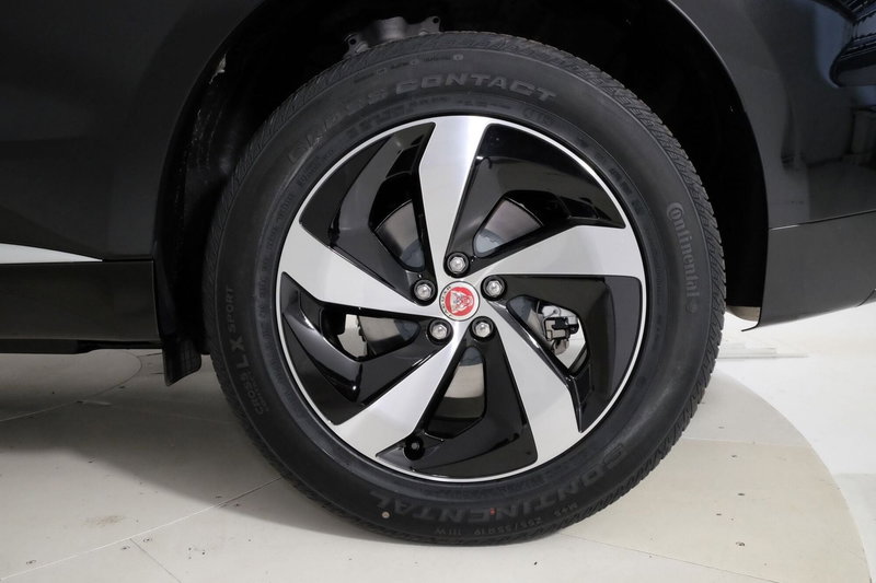 Jaguar F-Pace usata a Torino (9)