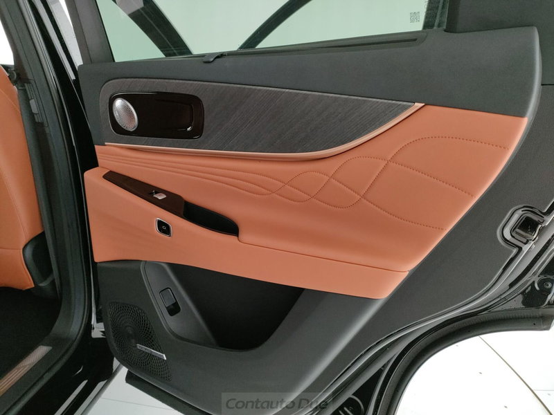 Jaecoo Jaecoo 8 SHS-P nuova a Caserta (13)