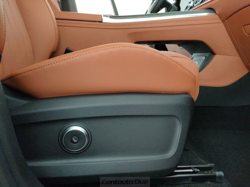 Jaecoo Jaecoo 8 SHS-P nuova a Caserta (18)