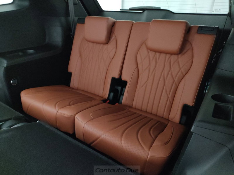 Jaecoo Jaecoo 8 SHS-P nuova a Caserta (9)