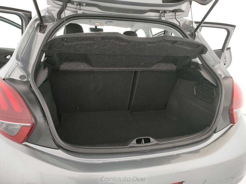 Peugeot 208 usata a Caserta (9)