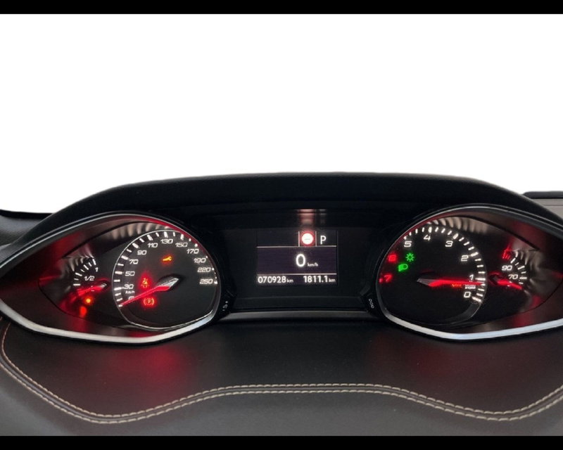 Peugeot 308 Tre Volumi usata a Torino (7)