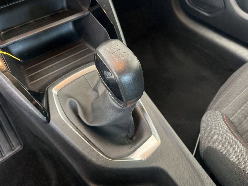 Peugeot 208 usata a Torino (12)