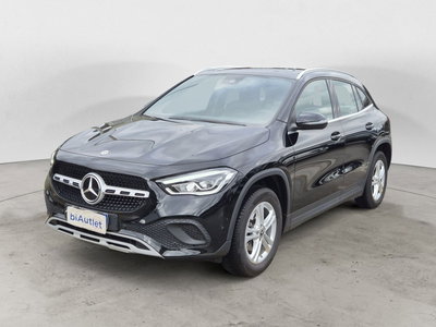 Mercedes-Benz GLA SUV 180 Automatic Sport del 2023 usata