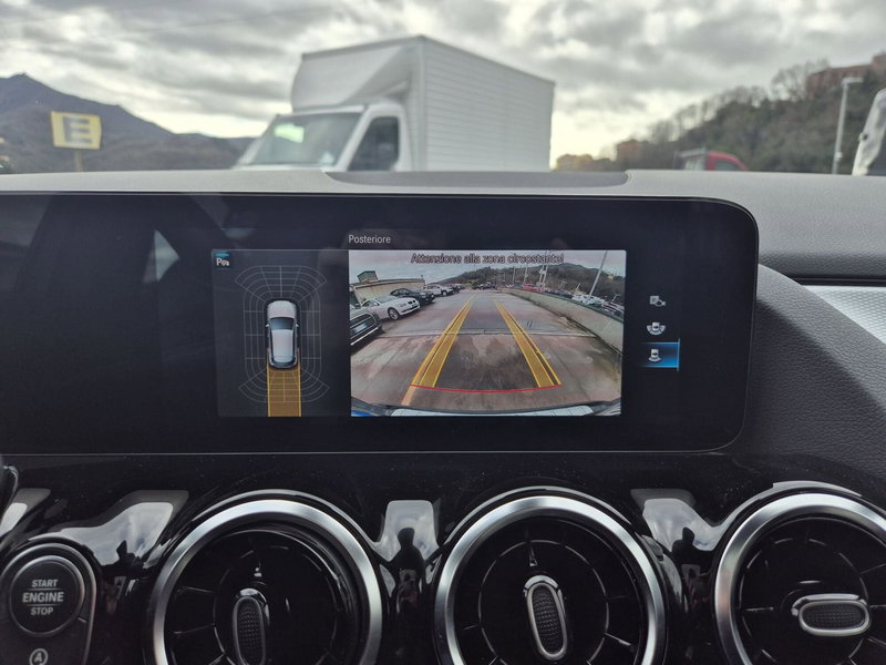 Mercedes-Benz GLA SUV usata  (15)