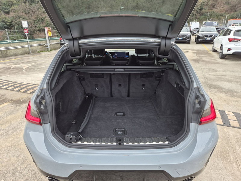 BMW Serie 3 Touring usata  (12)