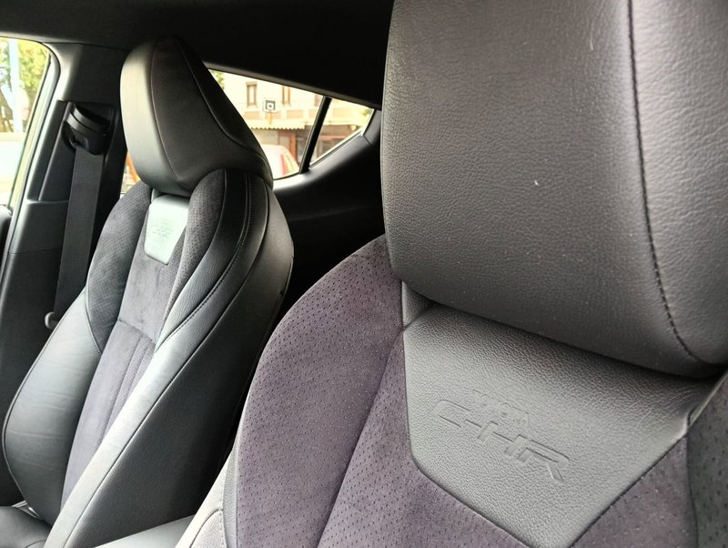 Toyota Toyota C-HR usata a Belluno (13)