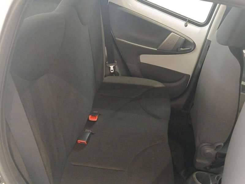 Toyota Aygo usata a Catania (11)