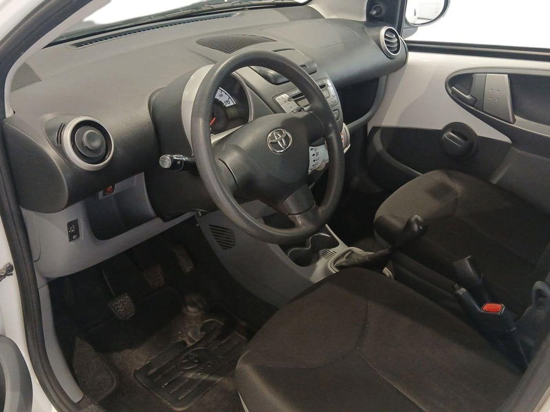 Toyota Aygo usata a Catania (7)