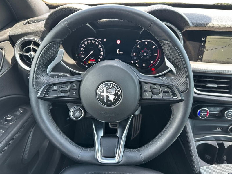 Alfa Romeo Stelvio usata a Pistoia (6)
