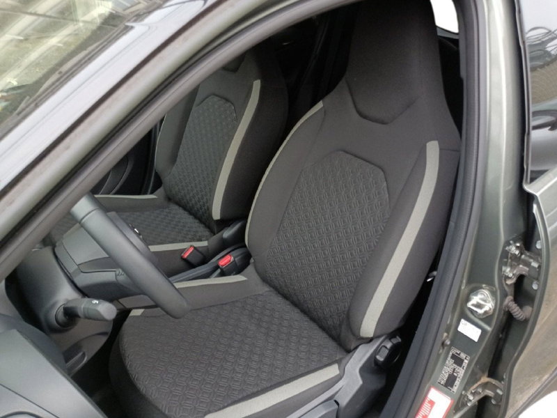 Toyota Aygo X usata a Milano (12)