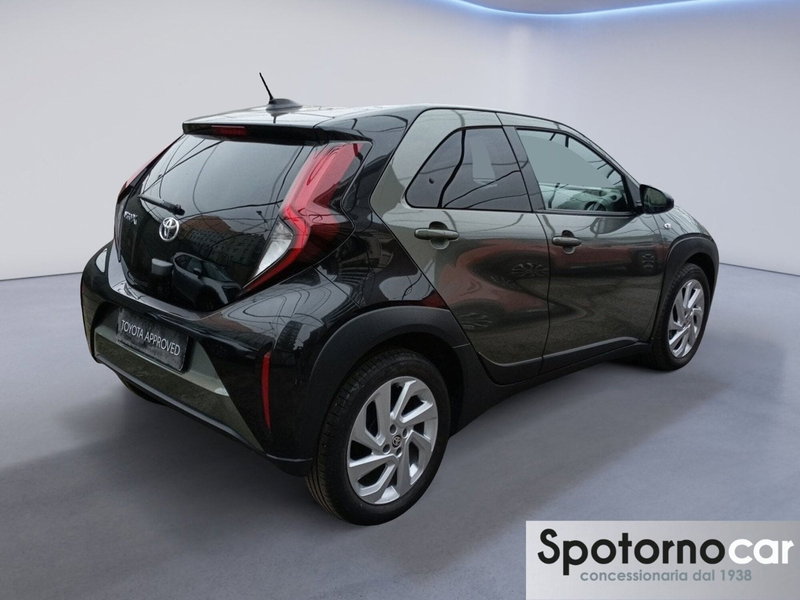 Toyota Aygo X usata a Milano (16)