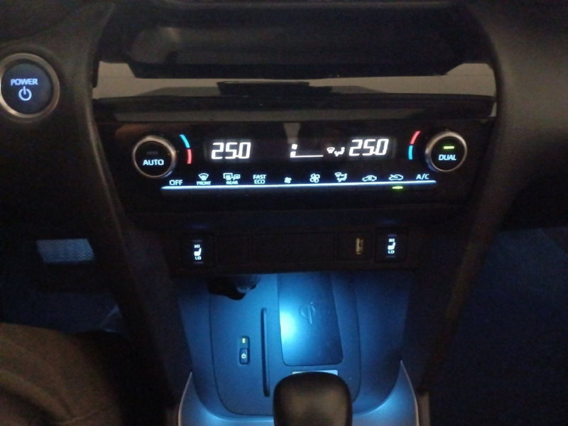 Toyota Yaris Cross usata a Milano (15)