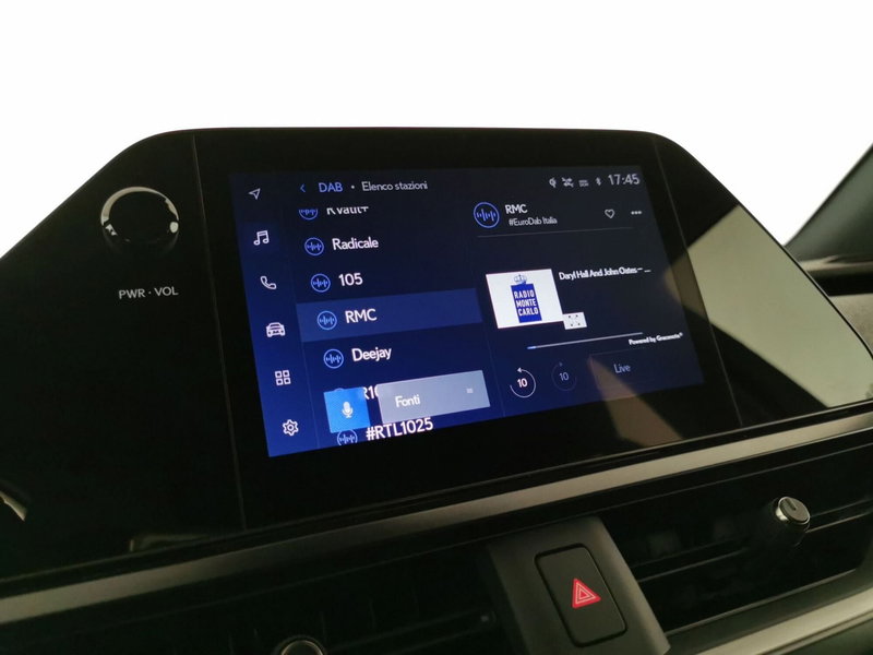 Lexus UX usata a Roma (15)