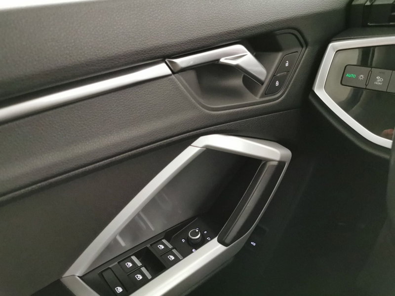 Audi Q3 usata a Chieti (19)