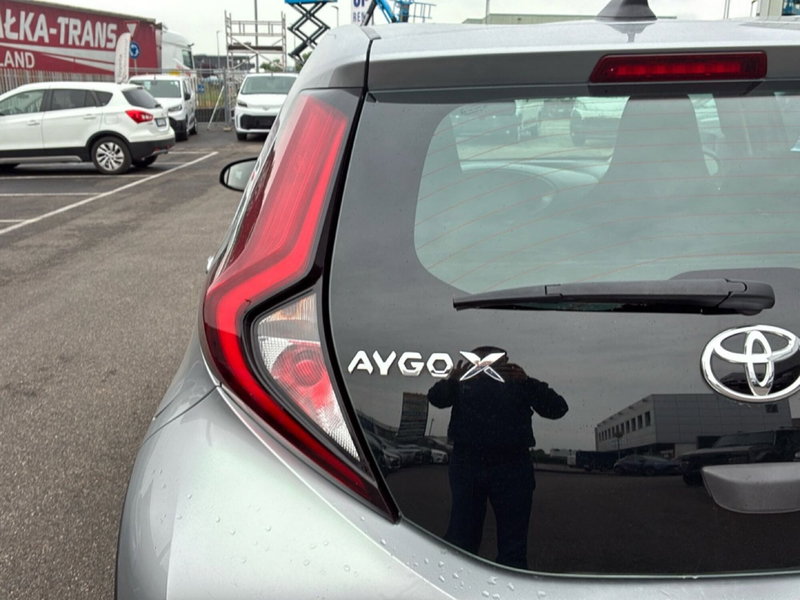 Toyota Aygo X usata a Mantova (10)