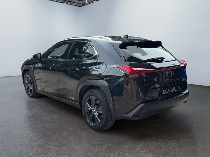 Lexus UX usata a Modena (5)