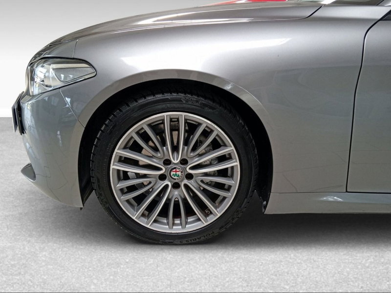 Alfa Romeo Giulia usata a Siena (4)