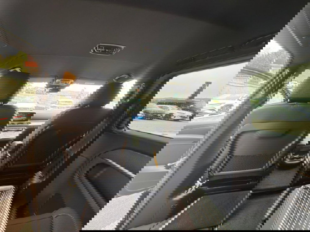 Mercedes-Benz Classe V nuova a Firenze (13)