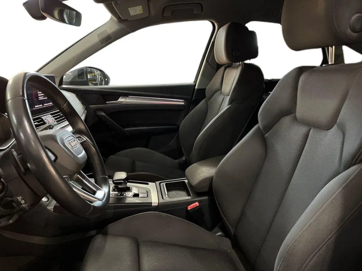 Audi Q5 Sportback usata a Bari (7)
