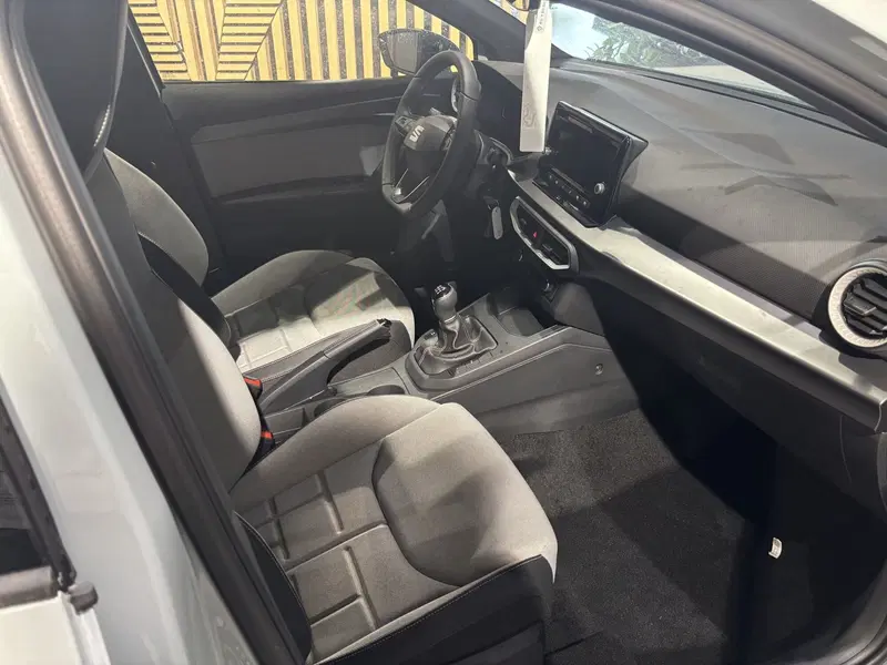 SEAT Ibiza nuova a Ferrara (13)