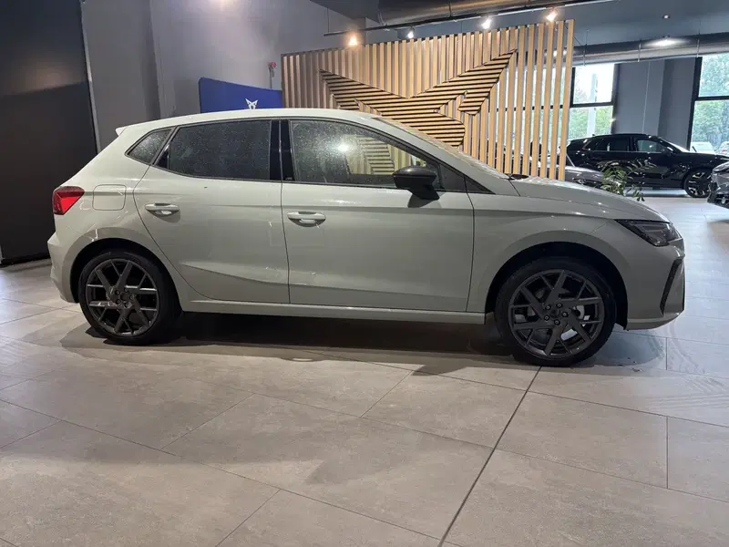SEAT Ibiza nuova a Ferrara (4)
