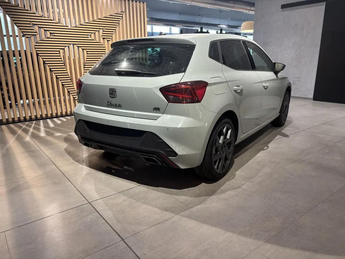 SEAT Ibiza nuova a Ferrara (5)