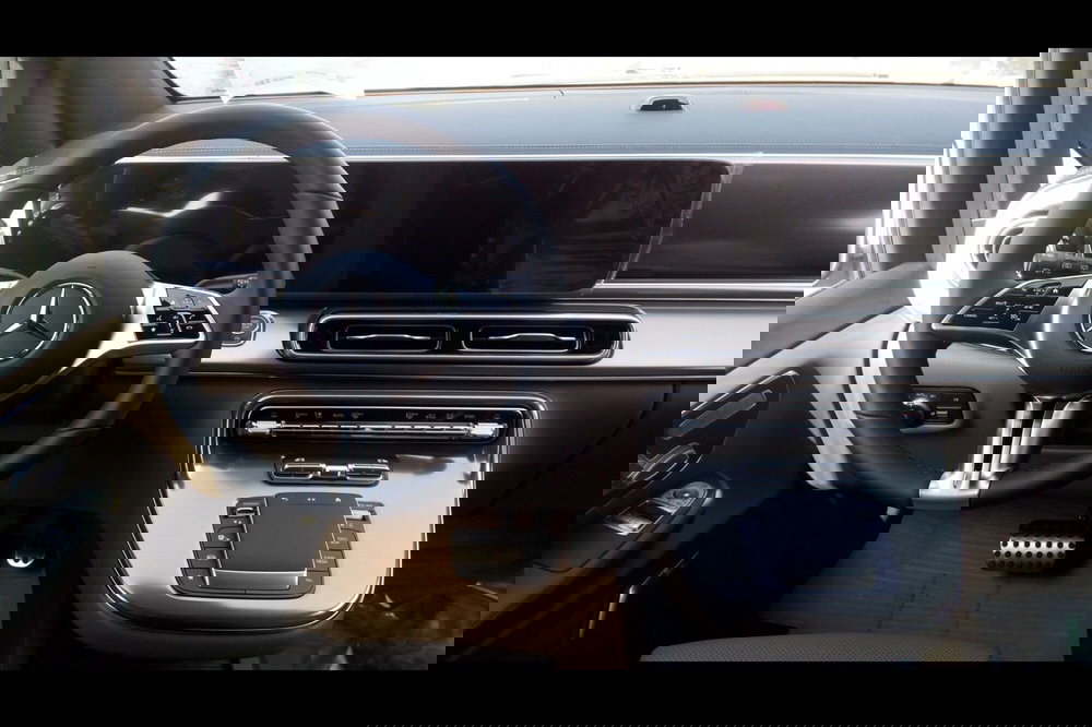 Mercedes-Benz Classe V nuova a Pescara (11)