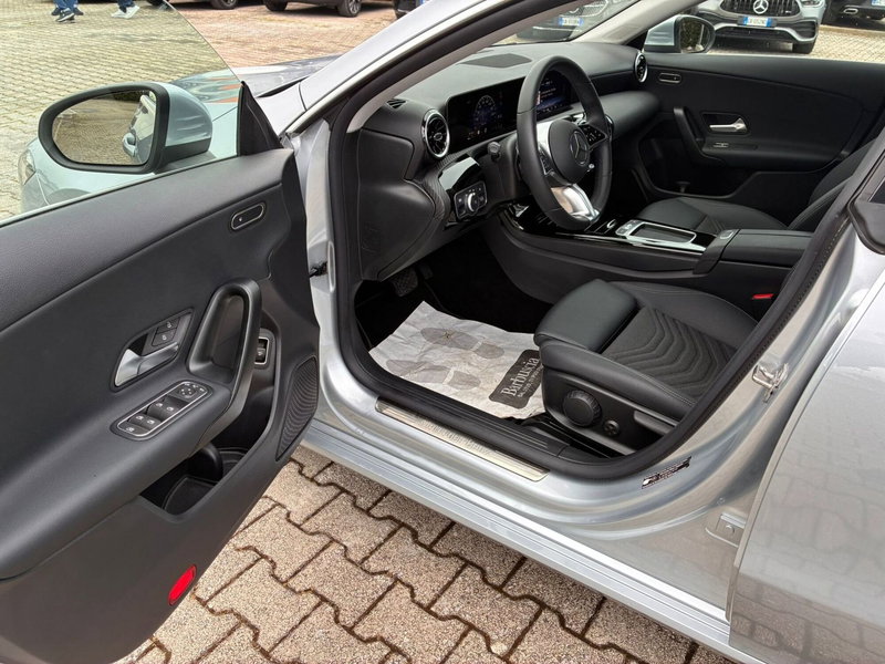 Mercedes-Benz CLA Shooting Brake usata a Chieti (7)