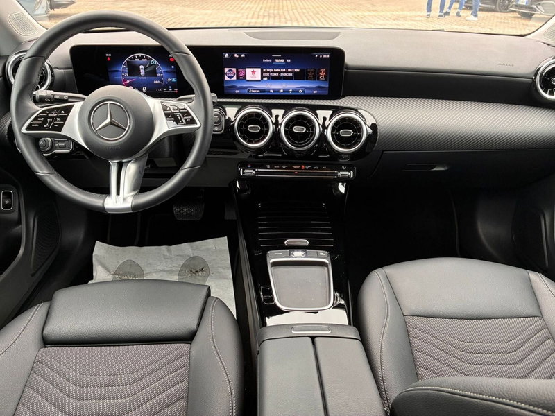 Mercedes-Benz CLA Shooting Brake usata a Chieti (9)