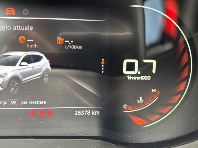 Mg ZS usata a Ferrara (15)